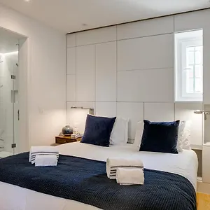 Chic & Trendy T.m. Flat , Lisbon Portugal